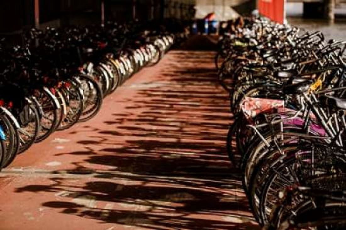 Amsterdams Fietsflat IV Canvas Art - Erin Berzel (24 x 36)