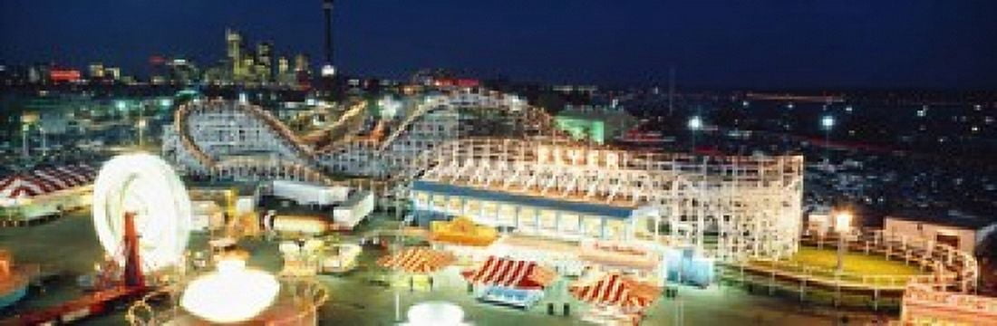 Amusement Park Ontario Toronto Canada Canvas Art - Panoramic Images (18 x 6)