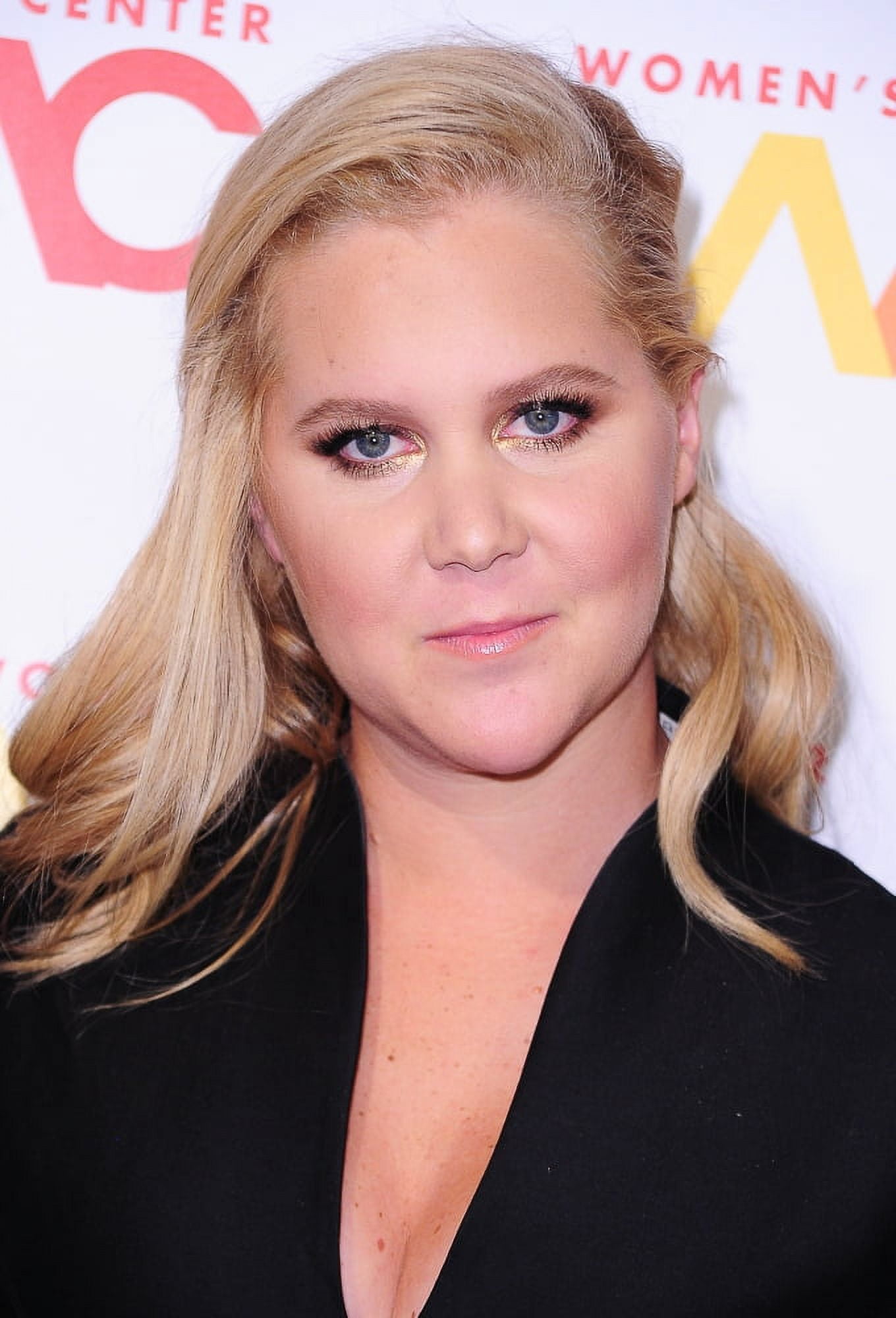 Amy Schumer At Arrivals For The WomenS Media Center 2015 WomenS Media Awards Canvas Art - (16 x 20)