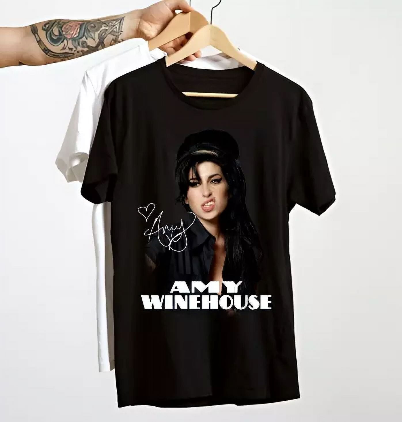 Amy Winehouse Tshirt Hot Trending Shirt Vintage Fan Gift Tee Birthday Gift