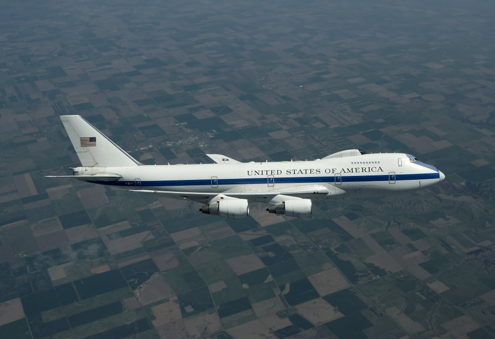 An E-4B National Airborne Operations Center aircraft Canvas Art - HIGH-G ProductionsStocktrek Images (18 x 12)