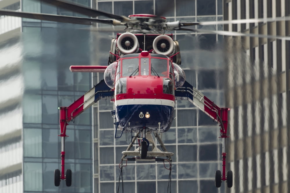 An Erickson Aircrane S-64 Aircrane heavy-lift helicopter Canvas Art - Rob EdgcumbeStocktrek Images (17 x 12)