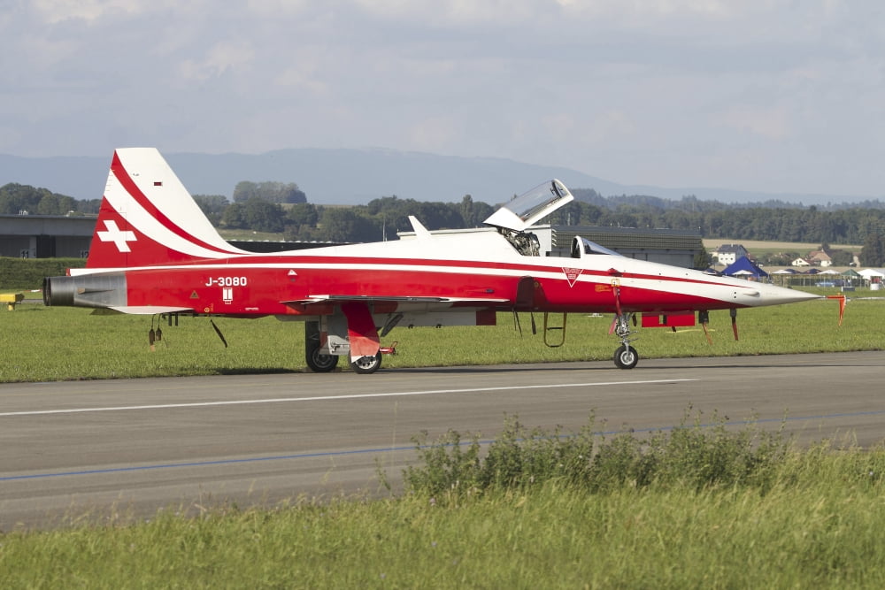 An F-5E Tiger II aircraft of the Patrouille Suisse aerobatic team Canvas Art - Luca NicolottiStocktrek Images (34 x 23)