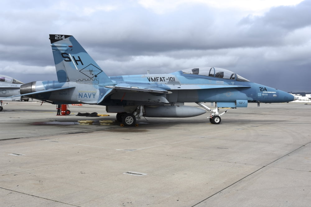 An FA-18B Hornet on the ramp at Marine Corps Air Station Miramar Canvas Art - Riccardo NiccoliStocktrek Images (17 x 12)