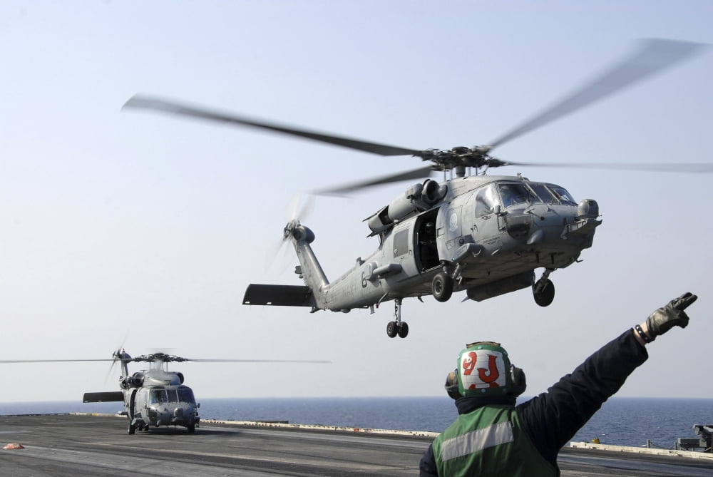 An HH-60H Sea Hawk helicopter takes off from USS Ronald Reagan Canvas Art - Stocktrek Images (34 x 23)