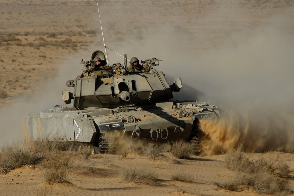 An Israel Defense Force Magach 7 main battle tank in the Negev desert Canvas Art - Ofer ZidonStocktrek Images (18 x 12)
