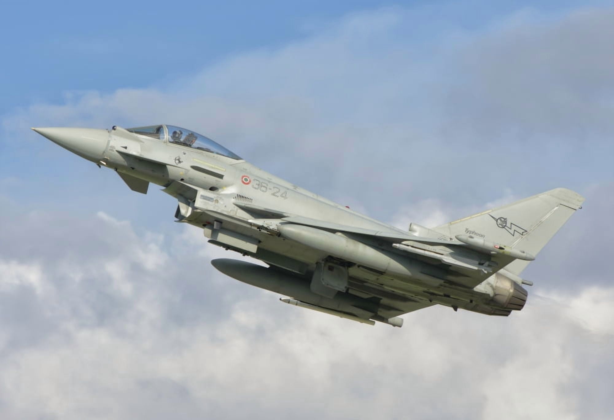 An Italian Air Force F-2000 Typhoon Canvas Art - Giovanni CollaStocktrek Images (34 x 24)