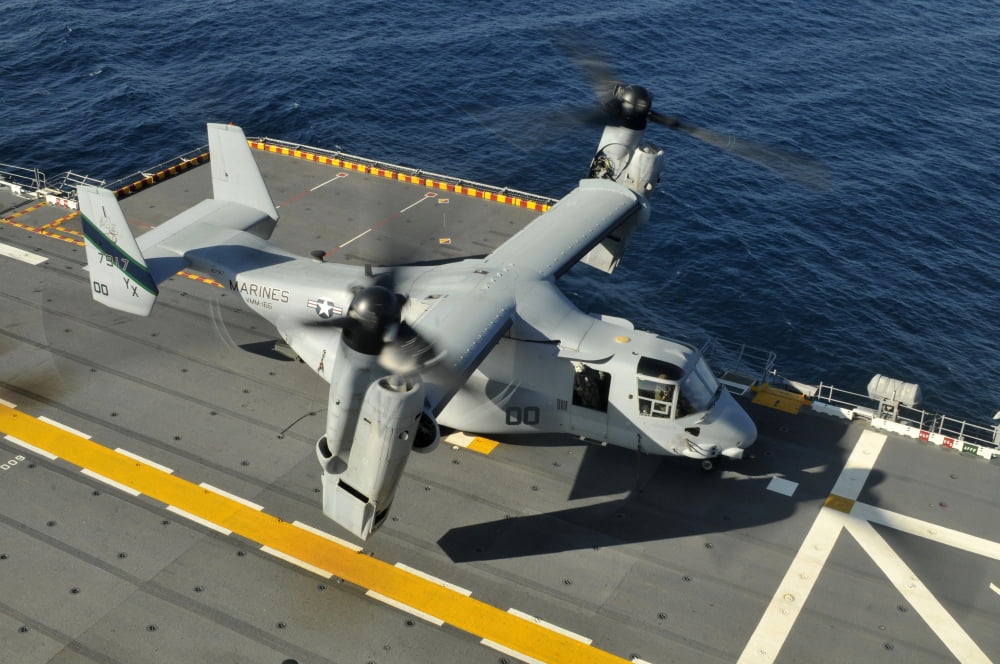 An MV-22 Osprey lands aboard USS Peleliu Canvas Art - Stocktrek Images (35 x 23)