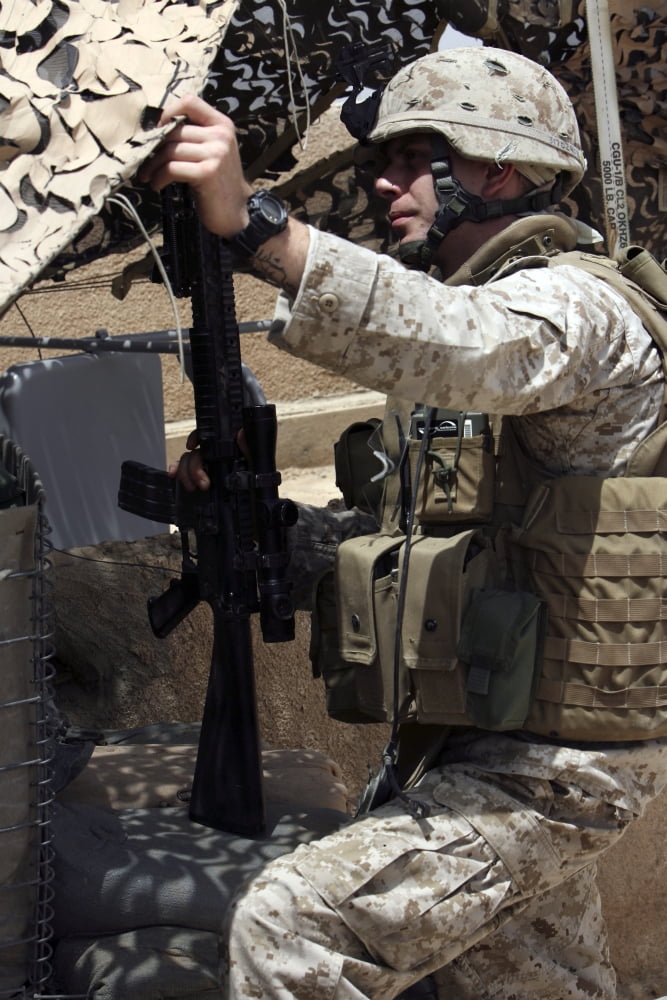 An infantryman talks to his Marines on post Canvas Art - Stocktrek Images (23 x 34)