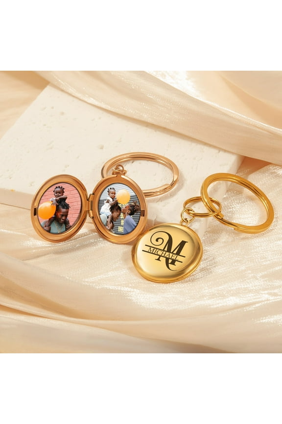 Personalized Master Custom Photo Locket Keychain That Holds Pictures Engraved Stainless Steel Photo Name Design Keychain for Women Mother’s Day Birthday
