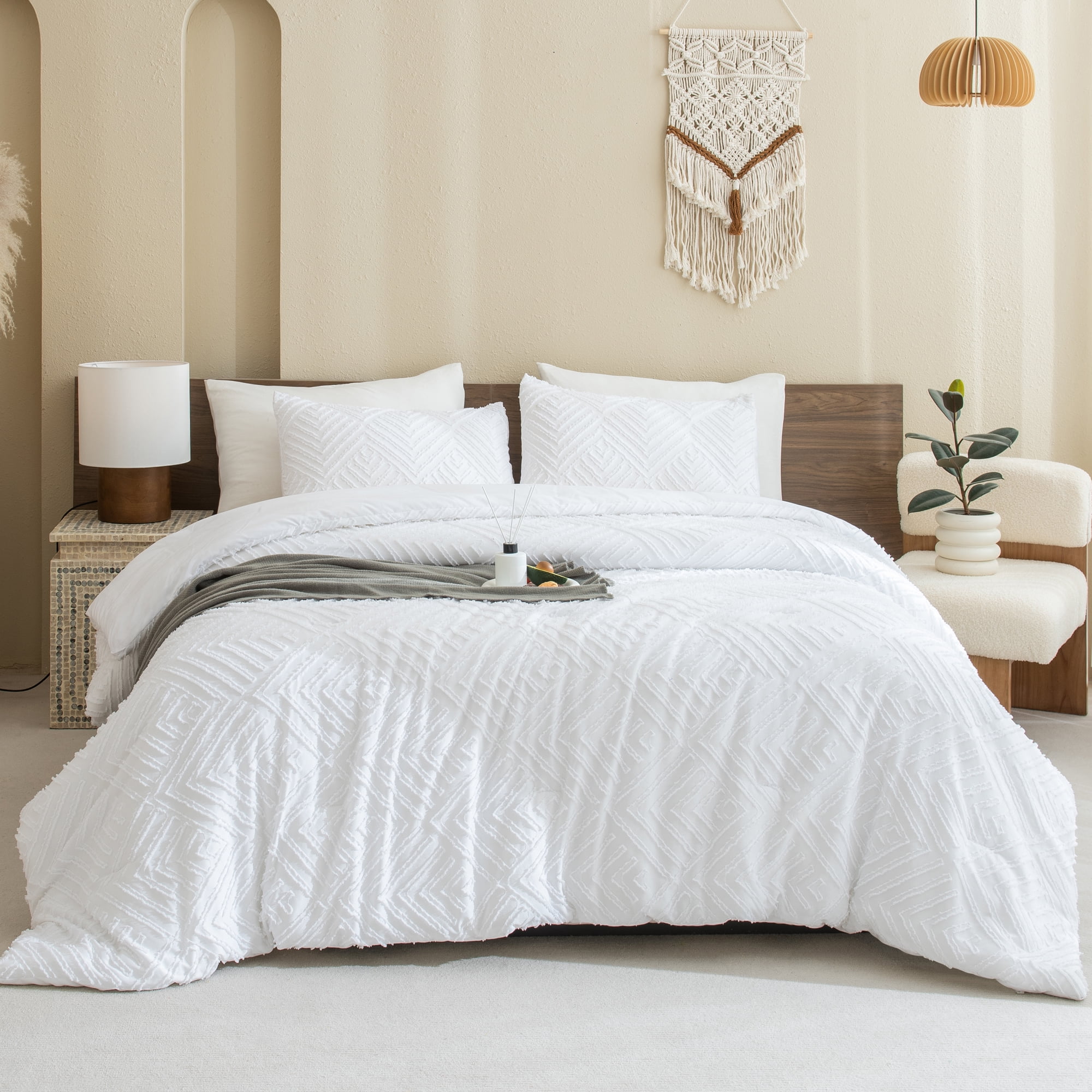 ANGENIA King Size Comforter Set White, 3 Pieces Fluffy Boho Tufted ...
