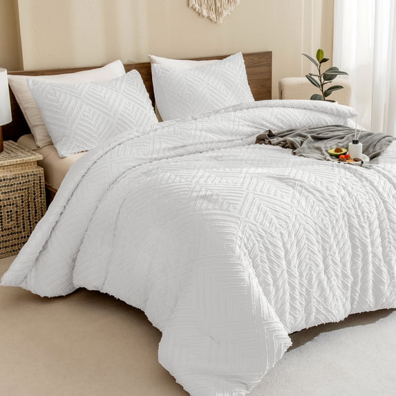ANGENIA White California King Comforter Set, 3 Pieces Cal King Bedding Comforter Set with Tufted Design, Oversized Soft Lightweight Boho Down Alternative Bed Set(104"x96" & 2 Pillowcases)