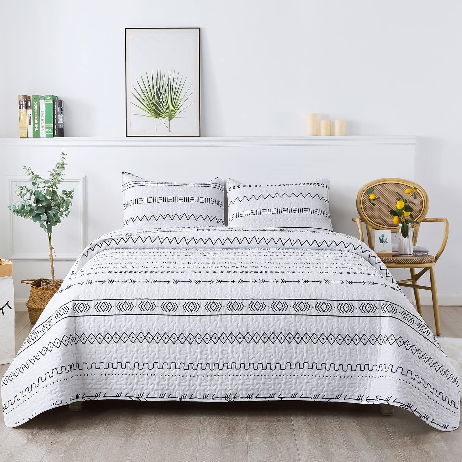 Andency White California King Quilt Set, 3 Pieces Bohemian Summer Soft Lightweight Bedspread Cal King, All Season Microfiber Coverlet Sets with 2 Pillow Shams (112" x104")
