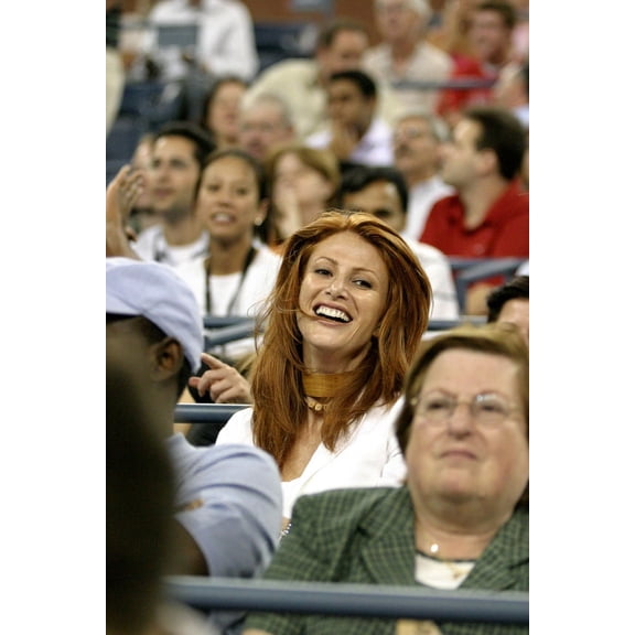 Angie Everhart Inside For U.S. Open Tennis Tournament, Arthur Ashe Stadium, Flushing, Ny, September 01, 2005. Photo By Rob RichEverett Collection Celebrity (8 x 10)