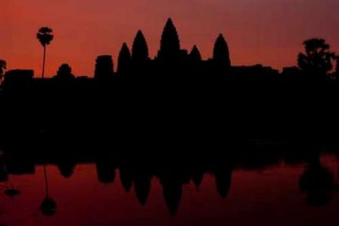Angkor Wat Sunrise II Canvas Art - Erin Berzel (24 x 36)