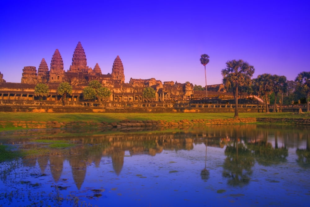 Angkor Wat Temple Cambodia Canvas Art - Carson Ganci Design Pics (17 x 11)