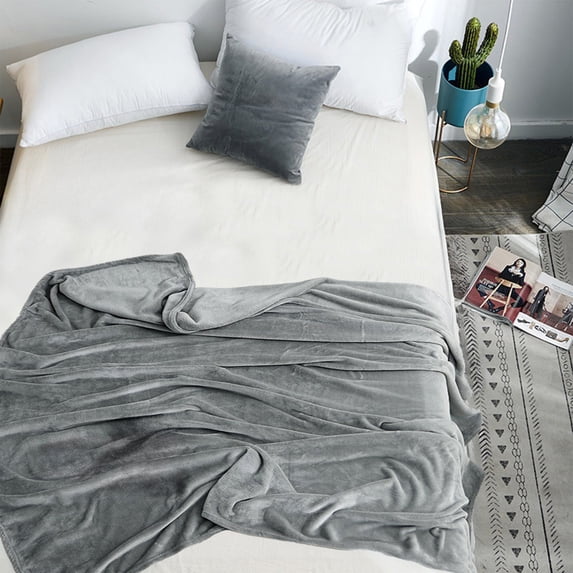 Anhility Fleece Throw Blanket, Solid Color Super Soft and Warm Blankets for Couch, Sofa and Bed, Cozy, Fuzzy and Lightweight, Machine Washable and Fade Resistant, 27.56x39.37in (Gray)