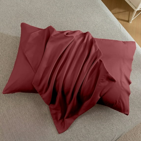 Anhility Large Pillow Cases Set of 2, Solid Color Super Soft Microfiber Pillow Covers with Envelope Closure, Wrinkle, Fade and Stain Resistant Pillowcases, 20.08x35.43in, Red