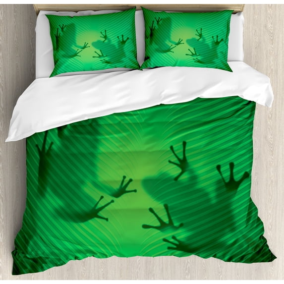 Animal Duvet Cover Set, Frog Shadow Silhouette on the Banana Tree Leaf in Tropical Lands Jungle Games Graphic, Decorative 3 Piece Bedding Set with 2 Pillow Shams, Queen Size, Green, by Ambesonne