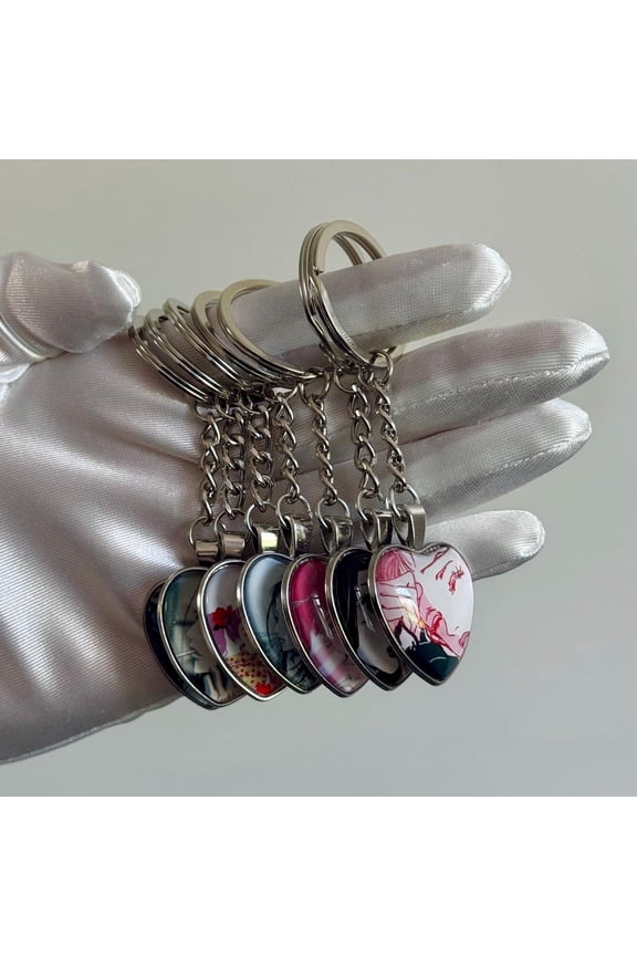Anime girls Paradise Kiss matching heart keychains (1 keychain)