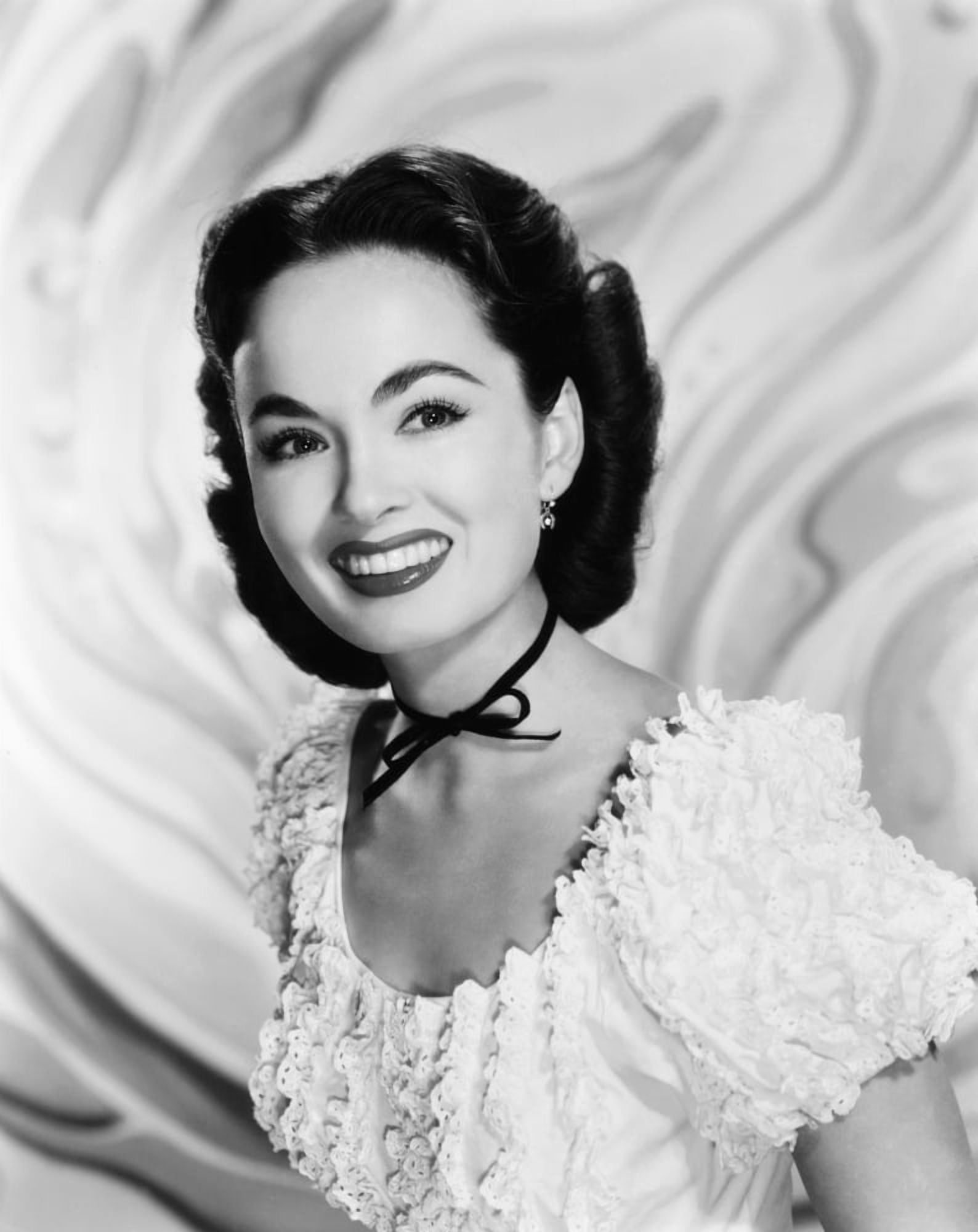 Ann Blyth Canvas Art - (16 x 20)