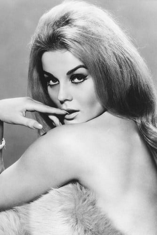 Ann-margret 24x36 Poster Sexy Bare Shouldered Holding Fur Coat 