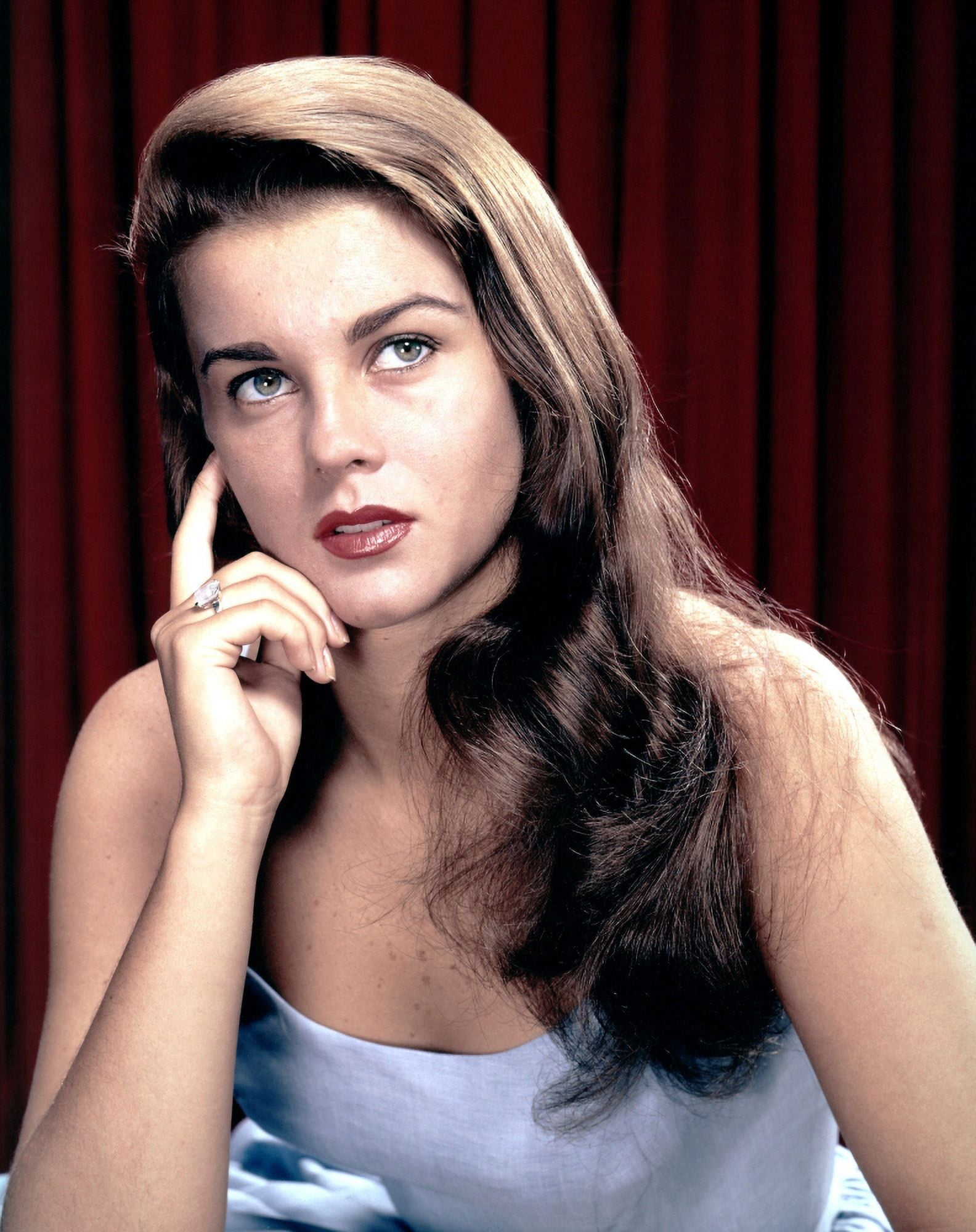 Ann-Margret Canvas Art - (16 x 20)
