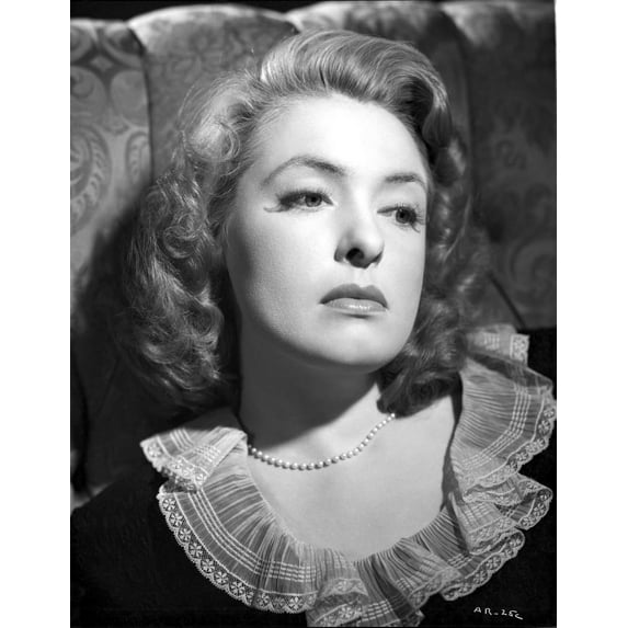 Ann Richards Looking Down in a Classic Portrait Photo Print (24 x 30)