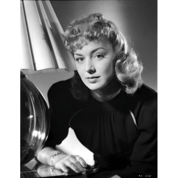 Ann Sheridan wearing a Black Tunic Photo Print (24 x 30)