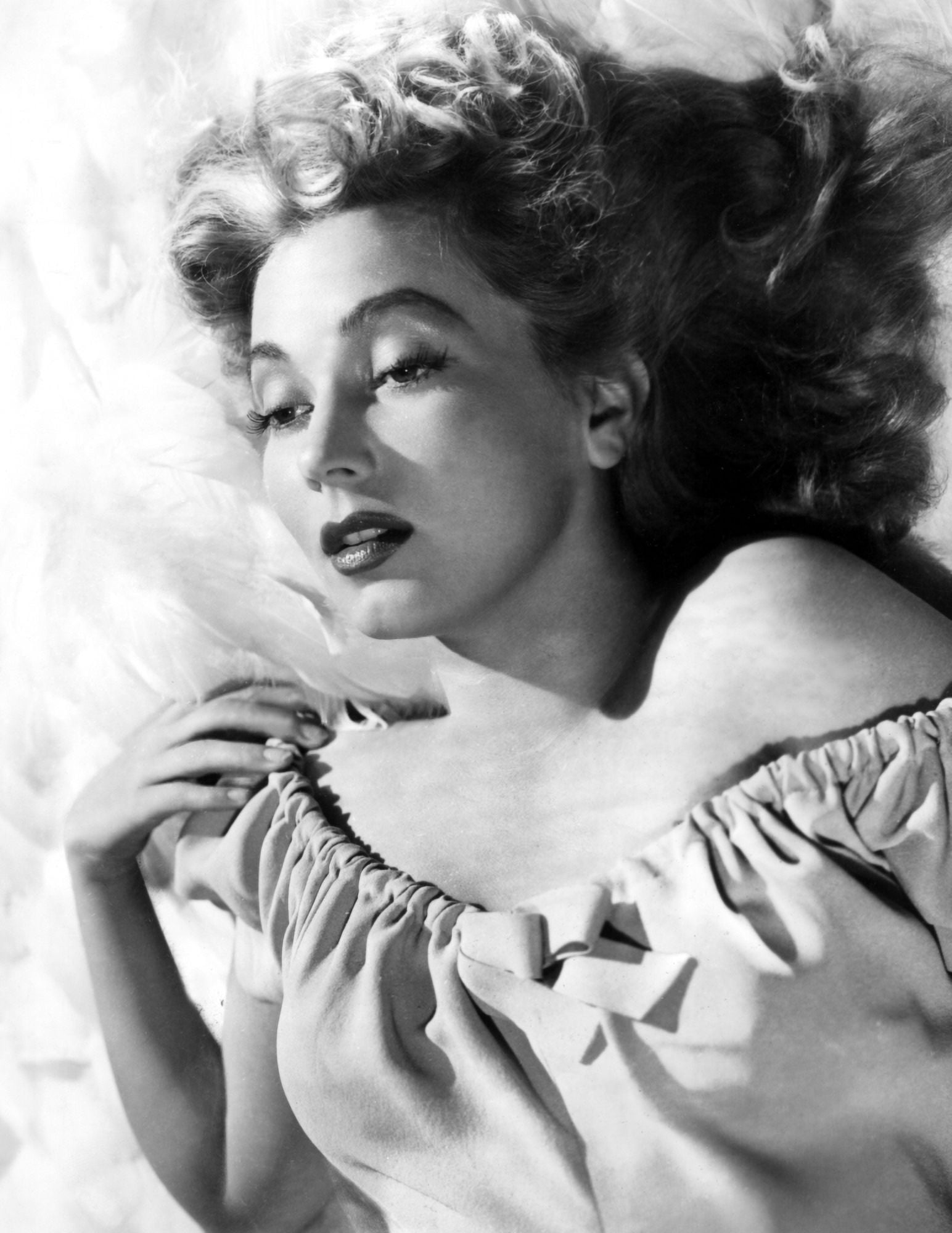 Ann Sothern Canvas Art -  (16 x 20)
