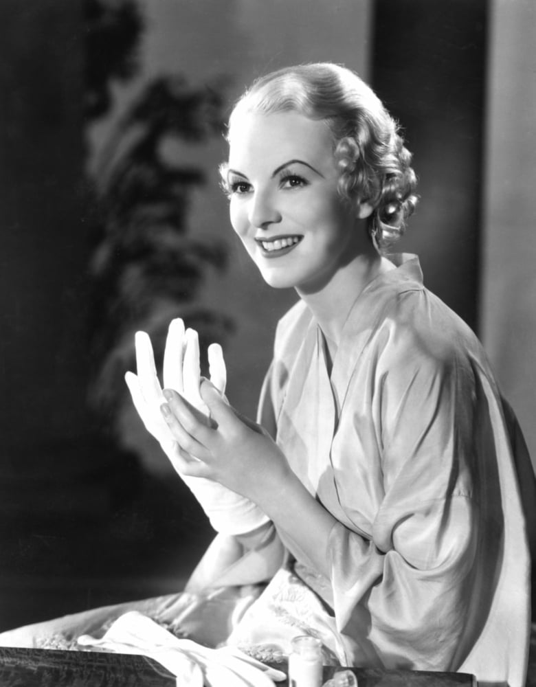 Anna Lee Canvas Art - (16 x 20)