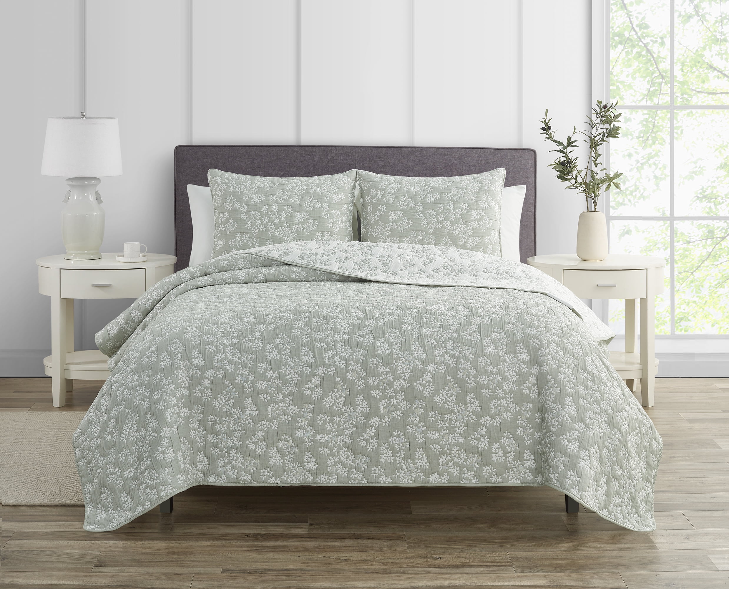 Annabella Floral Desert Sage Soft Matelasse Jacquard Quilt Set - Twin