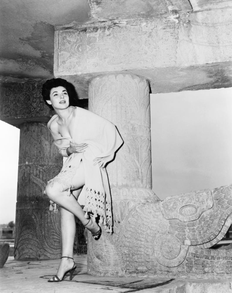 Anne Bancroft Canvas Art - (16 x 20)