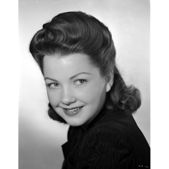 Anne Baxter smiling and posed Photo Print (8 x 10)