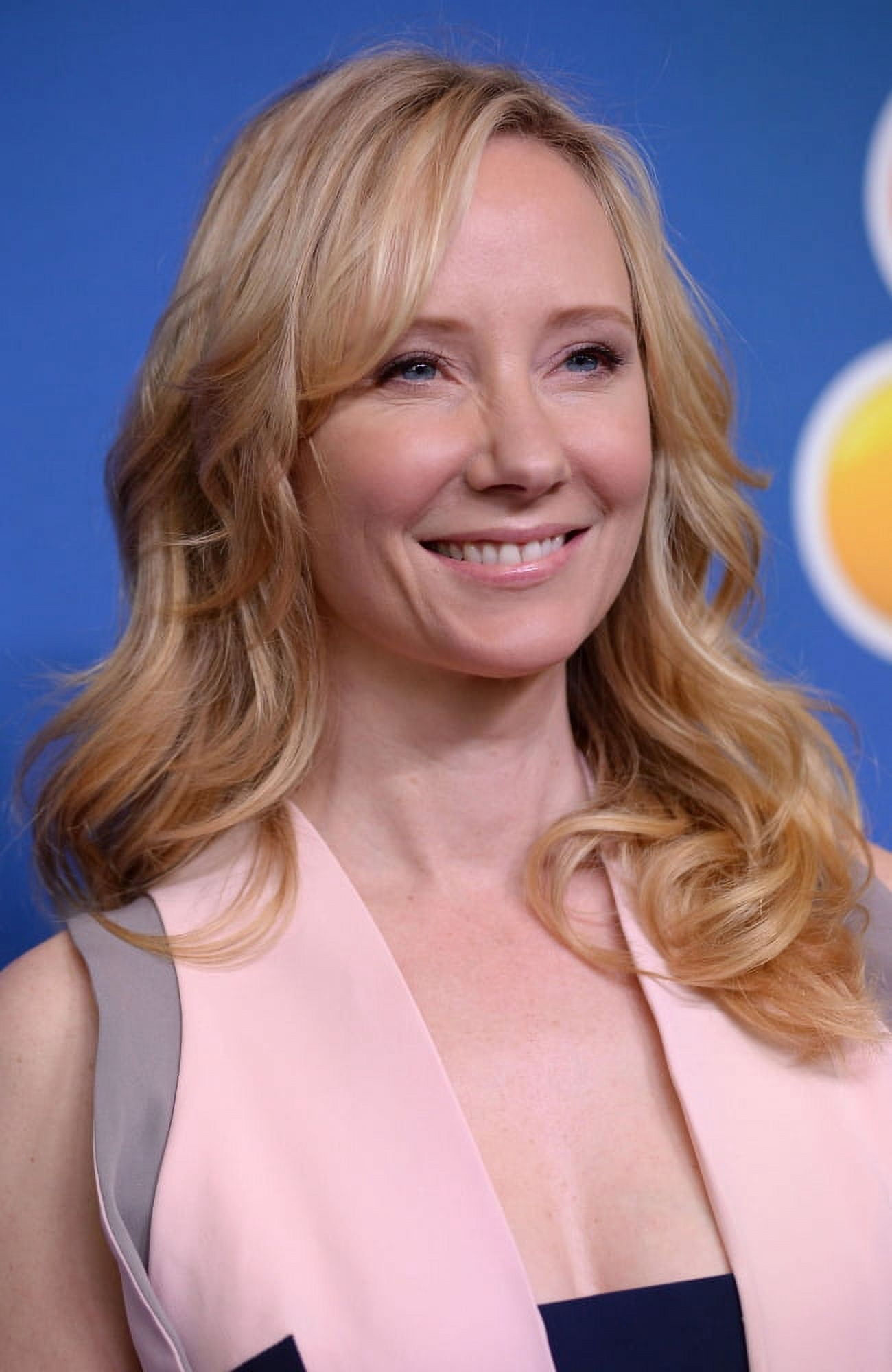 Anne Heche At Arrivals For 2014 Nbc Upfront Presentation Canvas Art - (16 x 20)