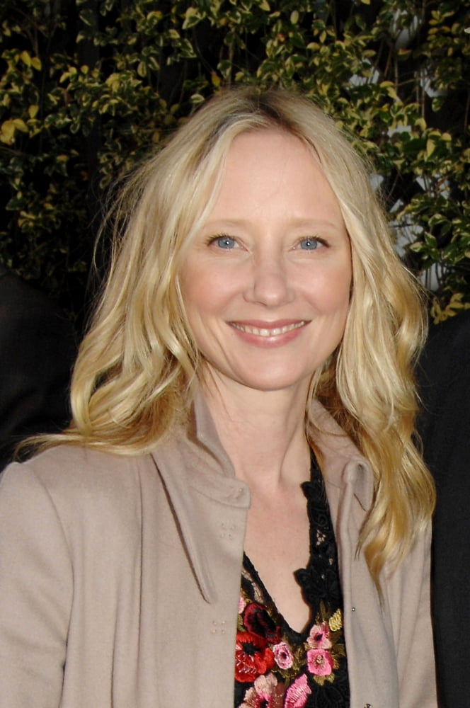 Anne Heche At The Induction Ceremony For Star On The Hollywood Walk Of Fame Ceremony For Alec Baldwin Canvas Art - (16 x 20)