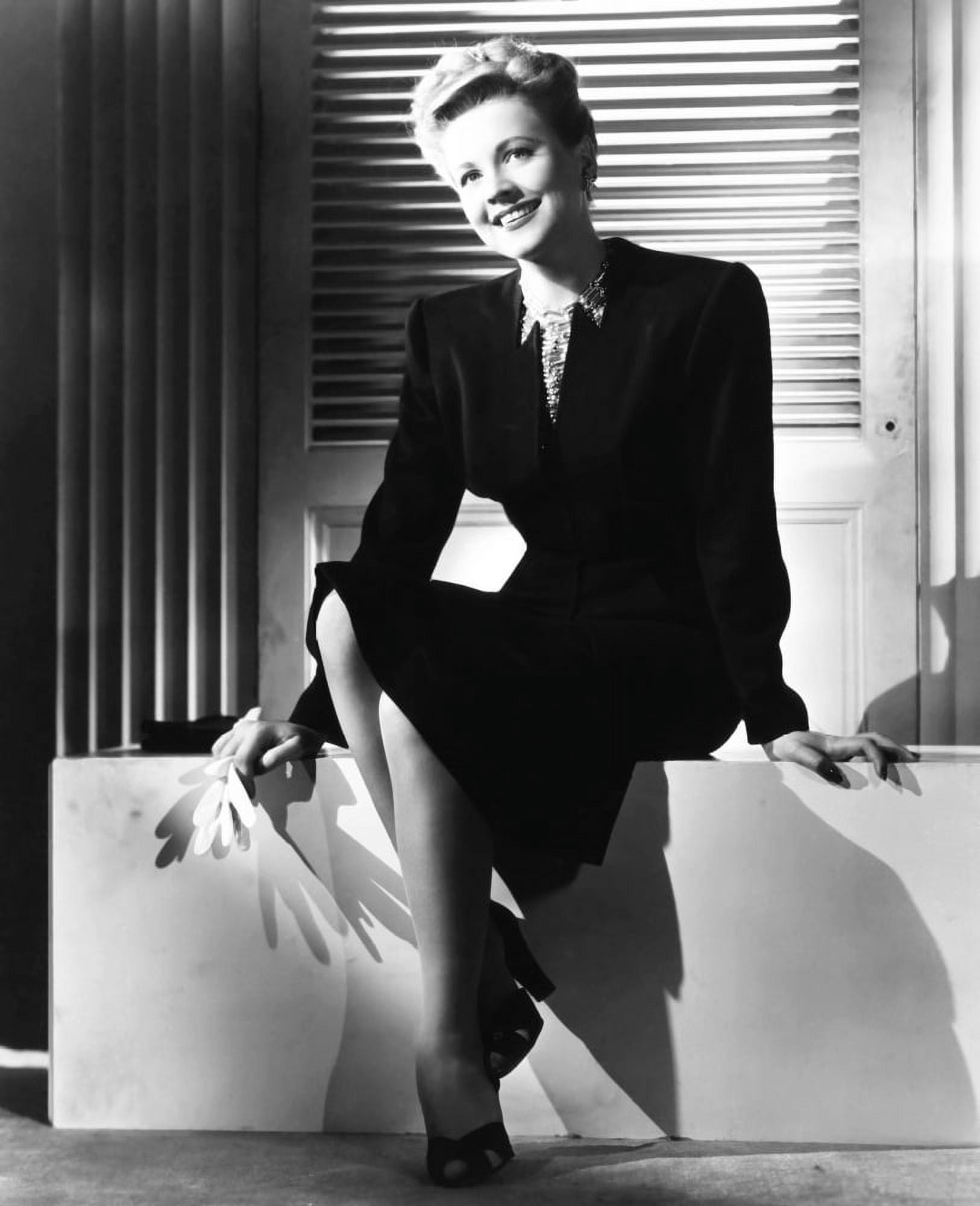 Anne Jeffreys Canvas Art - (16 x 20)