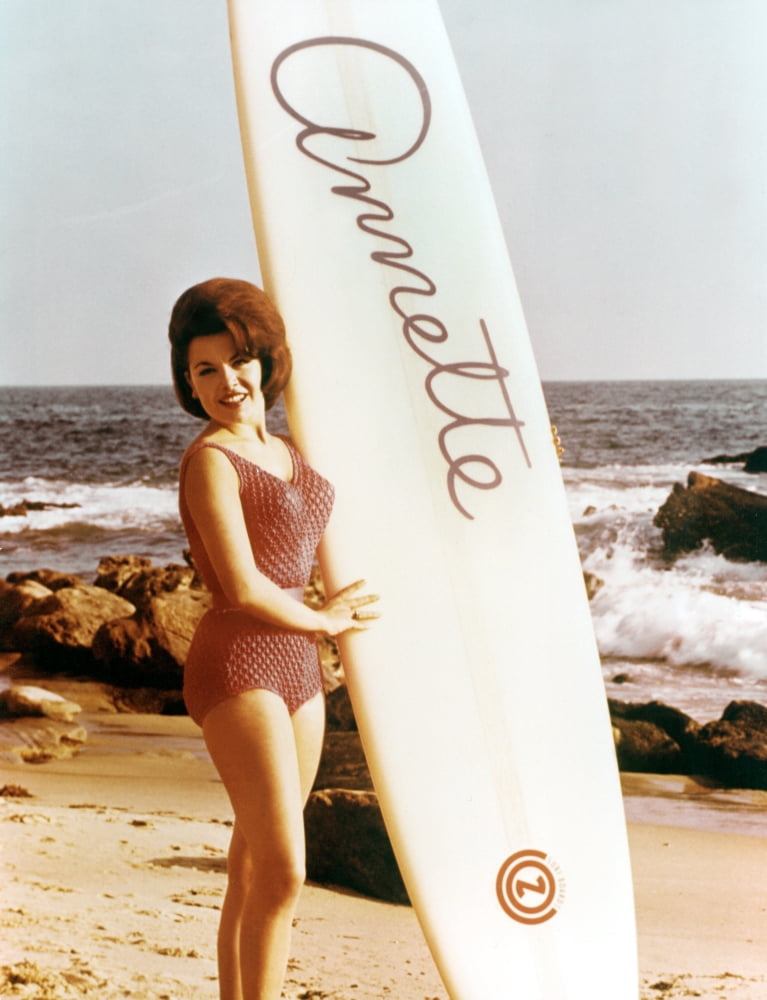 Annette Funicello Canvas Art - (16 x 20)