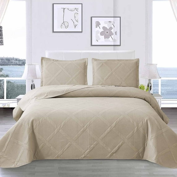 Beartech Solid Color Quilt Set Twin Size Camel Bedspread Coverlet Microfiber Bedding Lightweight Reversible Set,Soft Bedding for All Seasons