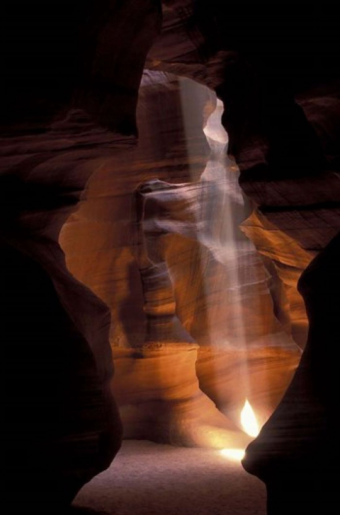 Antelope Canyon Page Arizona Canvas Art - Tom Vezo DanitaDelimont (24 x 36)