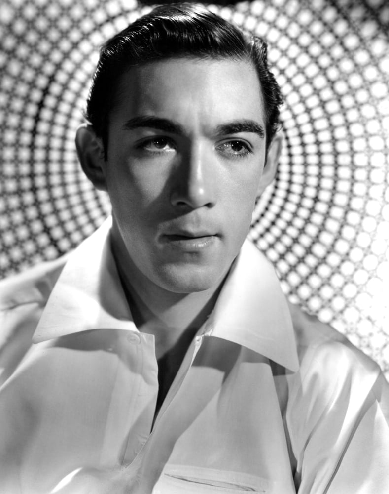 Anthony Quinn Canvas Art - (16 x 20)