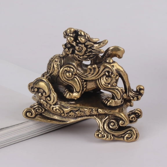 Antique Brass Chinese Mythical Beast Statue Small Ornaments Vintage Lucky Pixiu Figures Desk Decorations Tea Pets