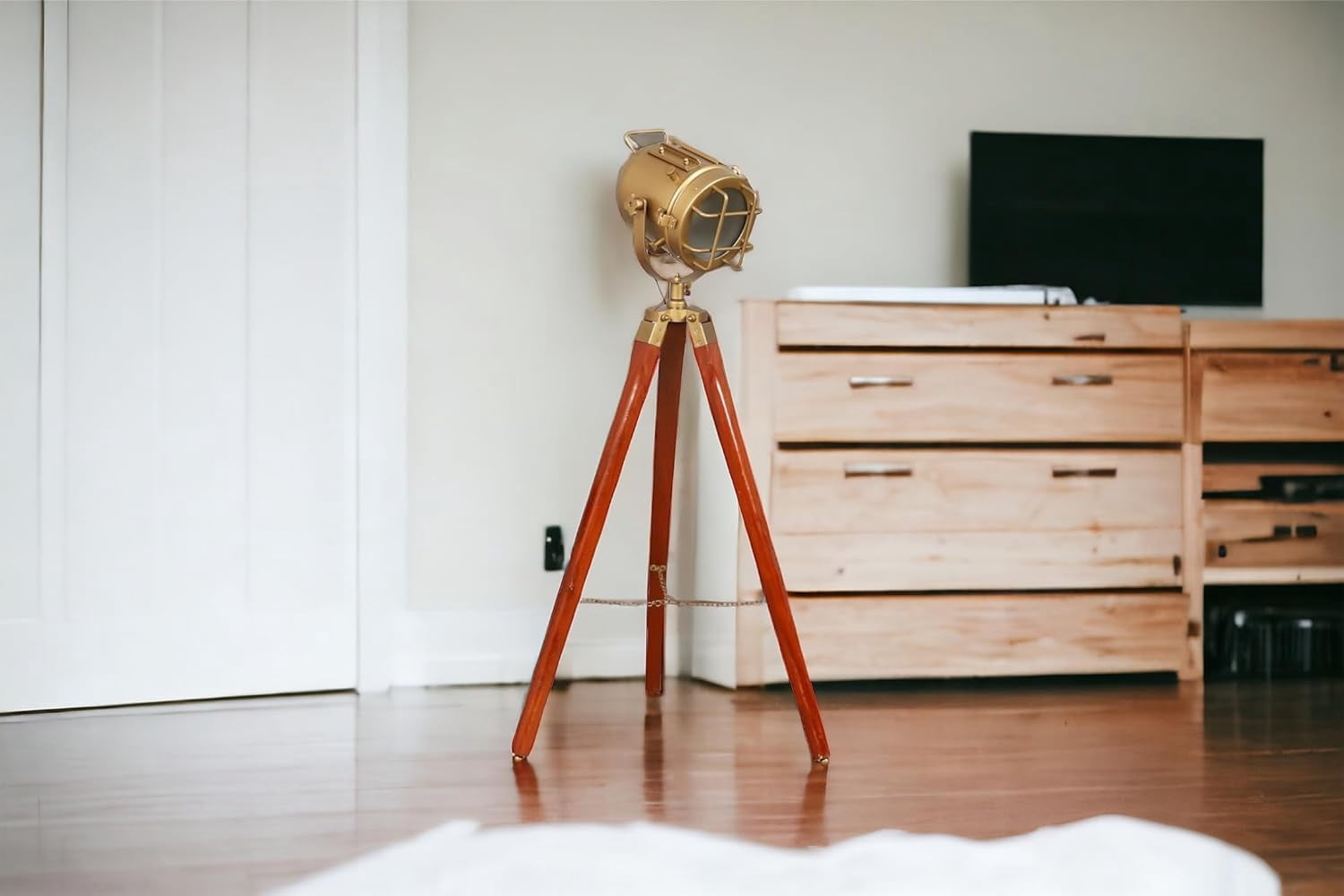 Antique Brass Nautical Searchlight Floor Lamp with Wooden Tripod Stand – Adjustable Height Metal Spotlight for Living Room, Bedroom, Office & Home Décor