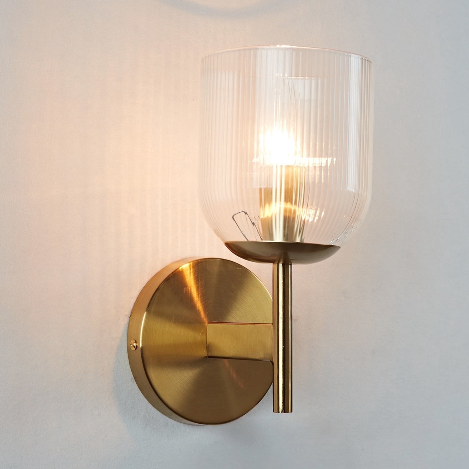 TERLEENART Hardwired Vintage Wall Sconce – 2-Light Brass Fixture With Clear Ribbed Glass Shades, Ideal For Bathroom, Bedroom, Living Room, Or Hallway
