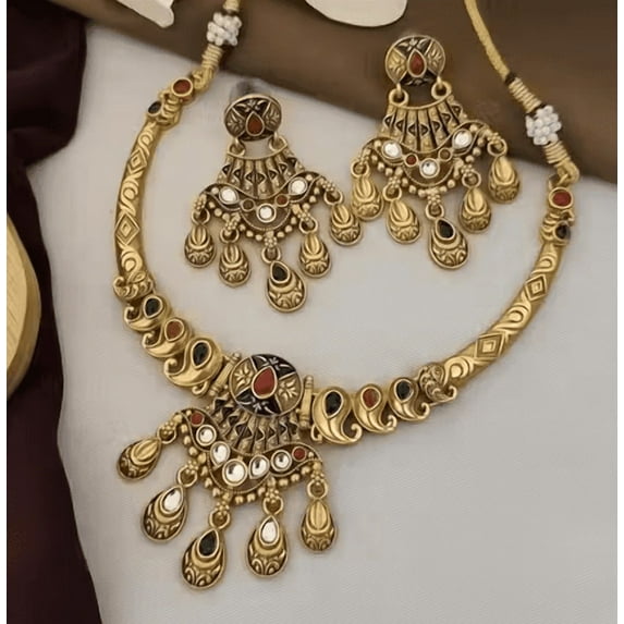 Antique Gold-Plated Kundan Necklace Set with Matching Chandbali Earrings