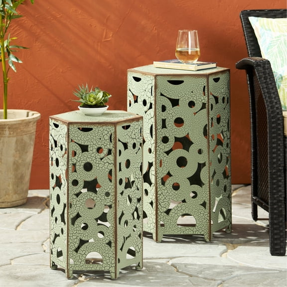 Antique Green, Eye - catching Style / Engage Guests in Living Area with Accent Tables