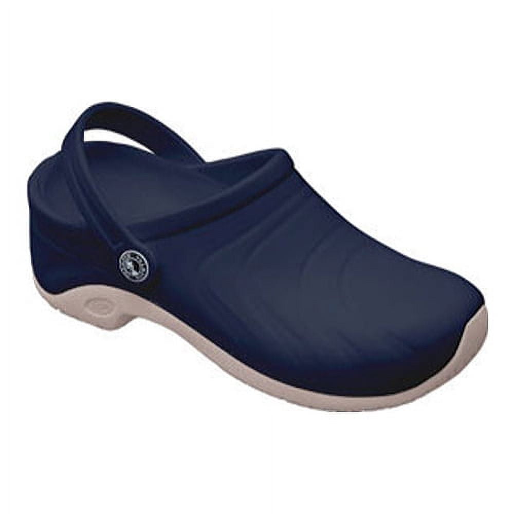 Anywear injected clog outlet