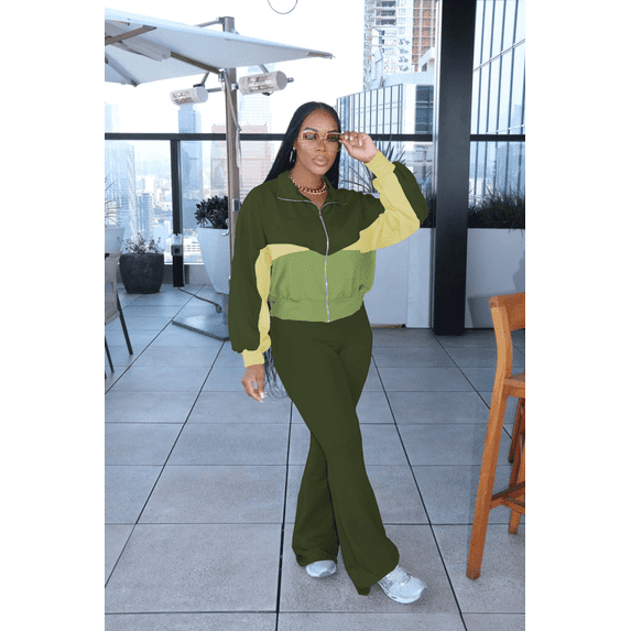 Aomice Women's 2 Piece Tracksuit Set Zip Up Jacket Flare Leg Pants | Color Block Matching Set with Zip Up Jacket and High Waist Flare Pants for Casual, Travel and Everyday Wear-Green-S