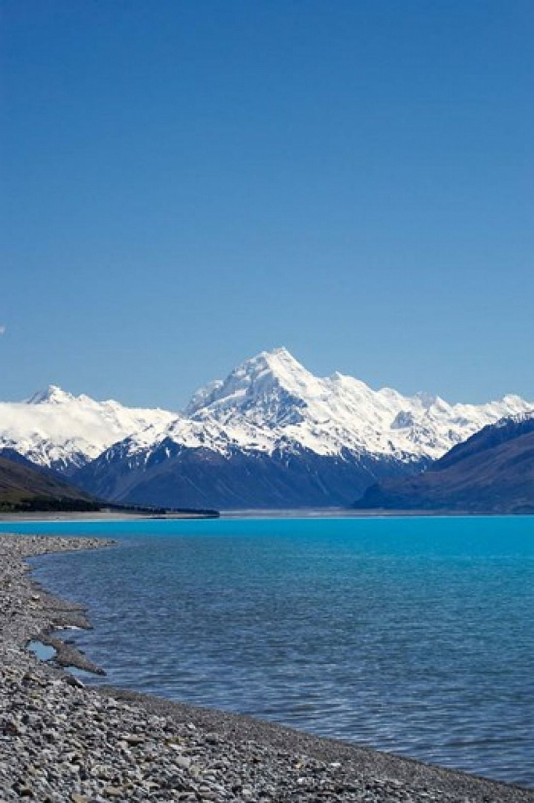 Aoraki Mt Cook and Lake Pukaki South Island New Zealand Canvas Art - David Wall DanitaDelimont (24 x 35)