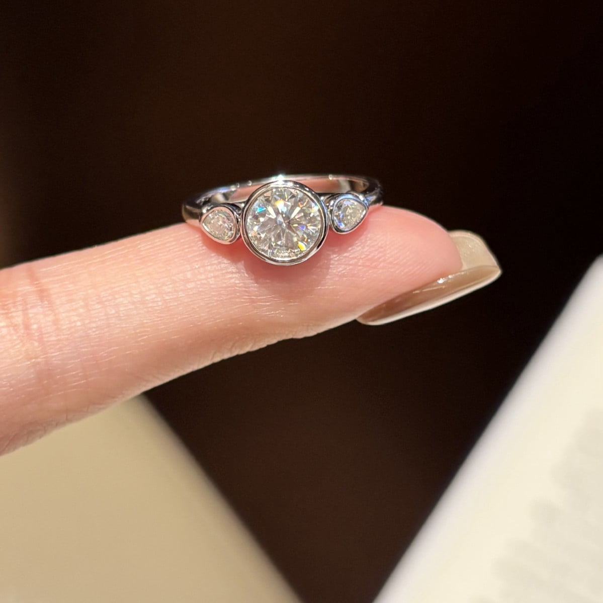Apaison 1 Carat 6.5mm Moissanites Eternity Wedding Rings for Women ...